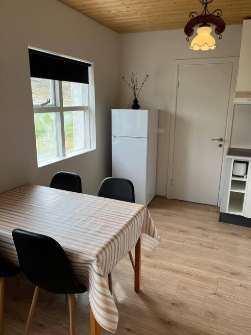 Black Valley Apartment Thoroddsstathir المظهر الخارجي الصورة